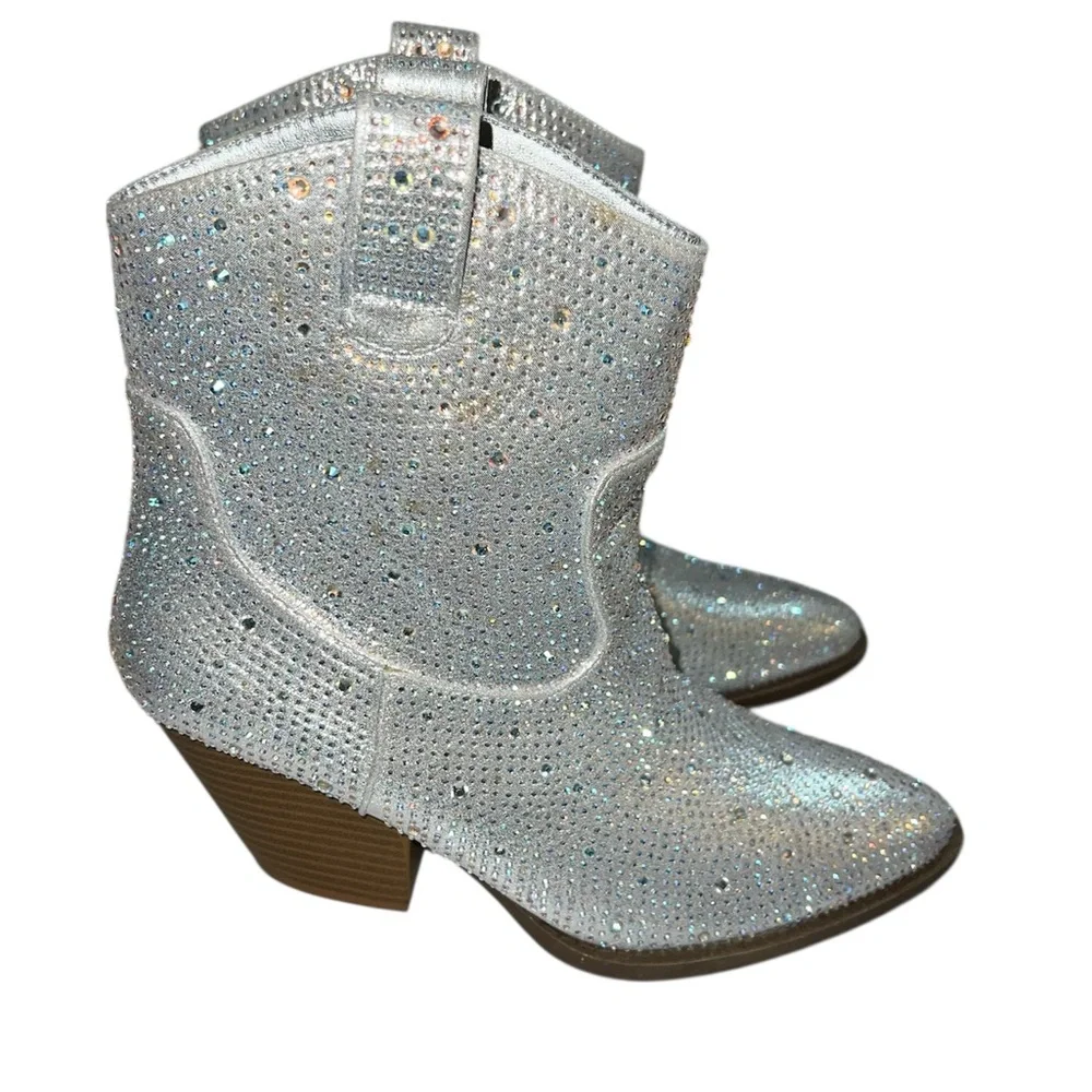 Forever Rhinestone Cowboy Boot - Picture 3 of 4